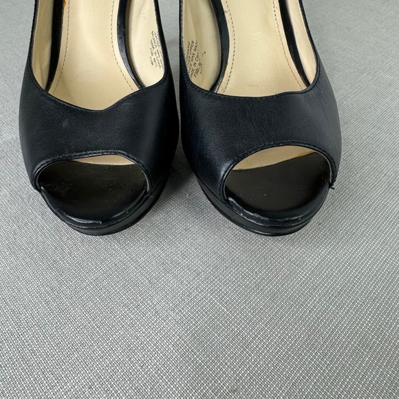 Enzo Angiolini Demario peep toe platform heels - Picture 3 of 12